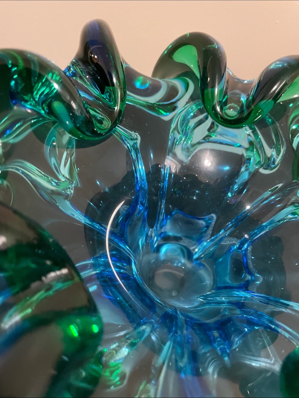 MCM Lorraine Handblown Green Over Blue Art Bowl - Picture 3 of 8